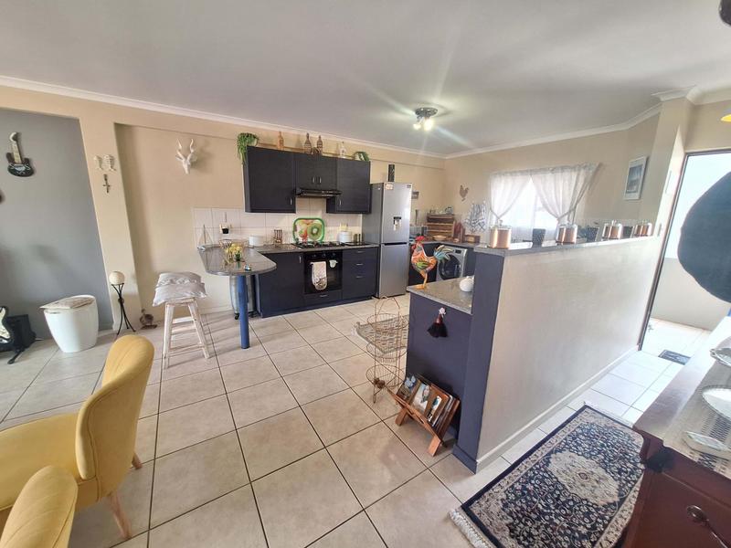 2 Bedroom Property for Sale in Hartenbos Central Western Cape